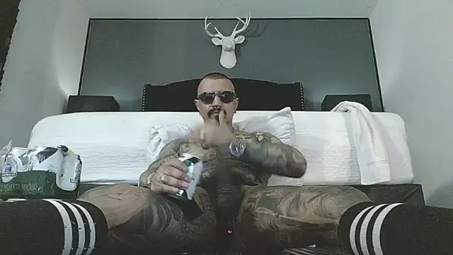 danilog515 online show from April 2026 01:22:02 AM