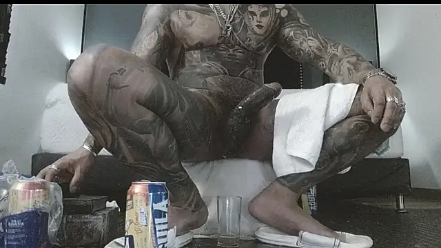 danilog515 online show from November 2025 07:28:01 PM