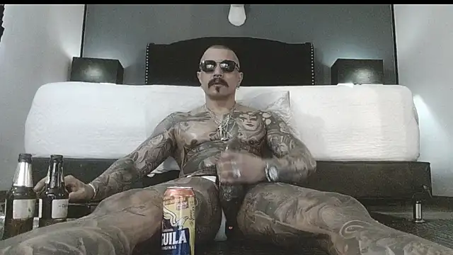 danilog515 online show from November 2025 08:53:02 PM