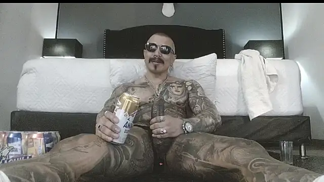 danilog515 online show from November 2025 11:41:01 PM