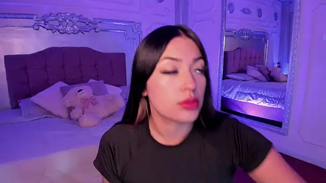 KatianPierce online show from November 2025 07:14:01 PM