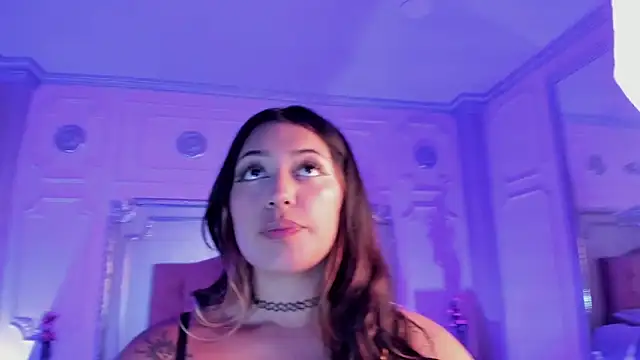 KatianPierce online show from November 2025 06:45:02 PM