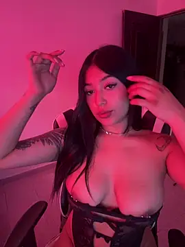 KatianPierce online show from June 2026 11:48:01 AM