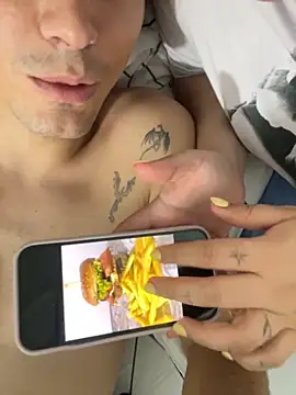 pareja curiosa19 online show from October 2025 02:23:01 AM