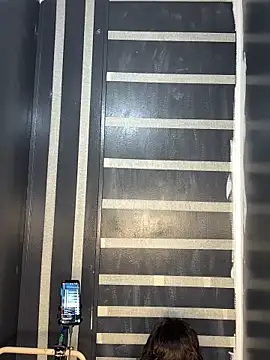 bwcizThrobbing online show from December 2025 06:30:01 PM