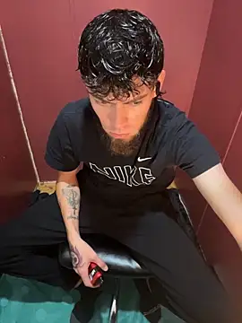 bwcizThrobbing online show from October 2025 09:41:02 AM