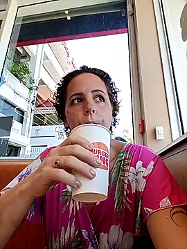 emiliemilf online show from April 2026 07:48:02 PM