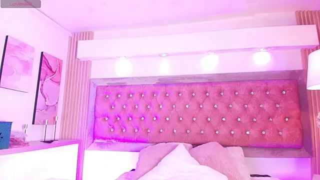 Andy Leex online show from April 2026 08:43:01 PM