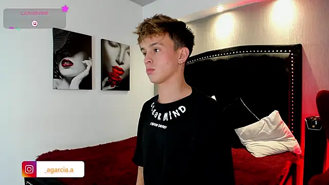 LiamWildx20 online show from February 2026 04:33:01 AM