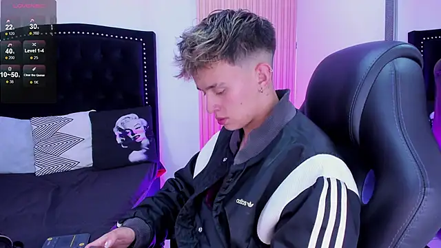LiamWildx20 online show from May 2026 05:55:02 AM