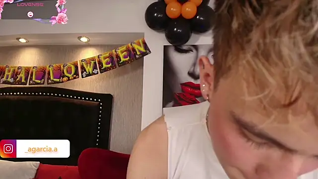 Snapshot of LiamWildx20 chatting on October 2025 04:35:02 AM LiamWildx20 online show from October 2025 04:35:02 AM