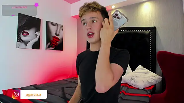 LiamWildx20 online show from February 2026 05:04:02 AM