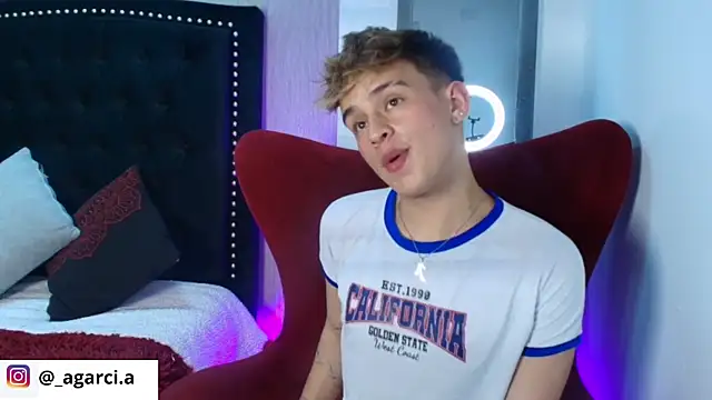 Snapshot of LiamWildx20 chatting on September 2025 05:02:01 AM LiamWildx20 online show from September 2025 05:02:01 AM