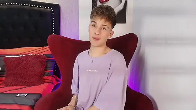 Snapshot of LiamWildx20 chatting on September 2025 04:40:01 AM LiamWildx20 online show from September 2025 04:40:01 AM