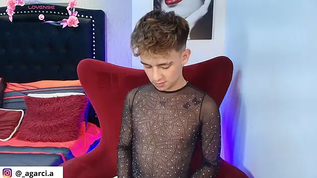Snapshot of LiamWildx20 chatting on September 2025 04:40:01 AM LiamWildx20 online show from September 2025 04:40:01 AM