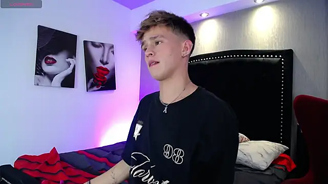 Snapshot of LiamWildx20 chatting on March 2026 05:02:02 AM LiamWildx20 online show from March 2026 05:02:02 AM