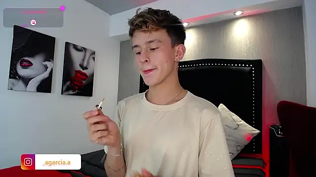 LiamWildx20 online show from February 2026 05:05:01 AM