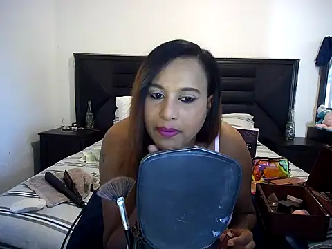 Snapshot of indianqueeny4u chatting on December 2025 07:30:02 AM indianqueeny4u online show from December 2025 07:30:02 AM