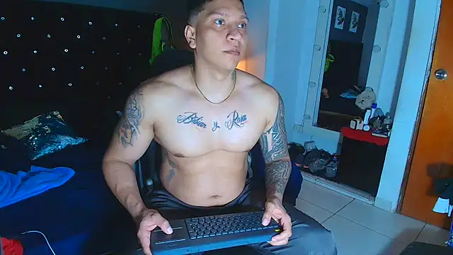 ethan dalton  online show from November 2025 04:35:01 AM