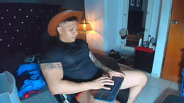 ethan dalton  online show from December 2025 03:28:02 AM