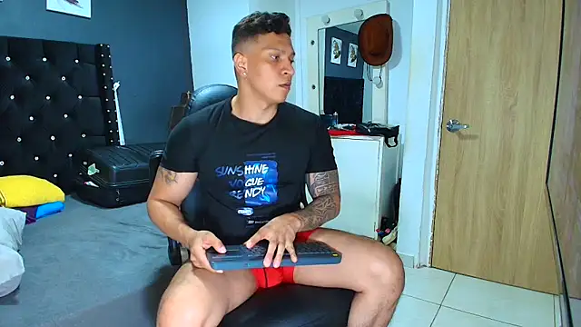 ethan dalton  online show from April 2026 05:11:02 AM