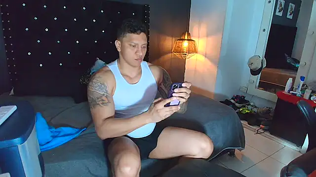 ethan dalton  online show from December 2025 03:30:02 AM