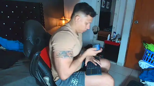 ethan dalton  online show from December 2025 03:17:02 AM