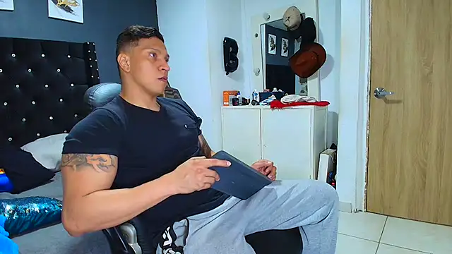 ethan dalton  online show from March 2026 03:27:01 AM