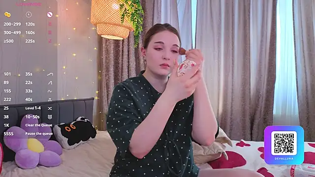 ConstanceHelms online show from April 2026 05:09:02 AM