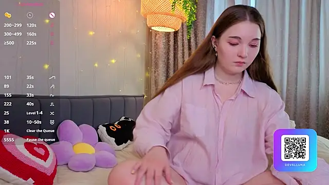 ConstanceHelms online show from April 2026 05:11:01 AM