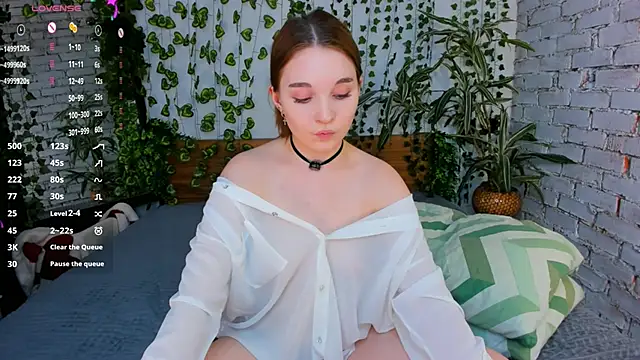 Snapshot of ConstanceHelms chatting on March 2025 12:28:02 PM ConstanceHelms online show from March 2025 12:28:02 PM