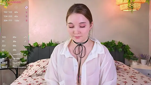 Snapshot of ConstanceHelms chatting on December 2025 05:35:02 AM ConstanceHelms online show from December 2025 05:35:02 AM