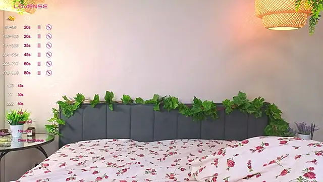 Snapshot of ConstanceHelms chatting on October 2025 05:09:01 AM ConstanceHelms online show from October 2025 05:09:01 AM