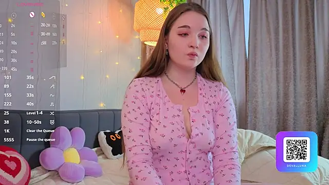 ConstanceHelms online show from April 2026 05:08:02 AM