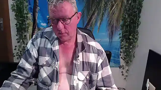 JamesBauer online show from December 2025 04:39:02 AM