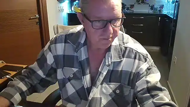 JamesBauer online show from February 2026 04:32:02 AM