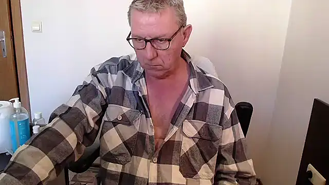 JamesBauer online show from October 2025 08:28:01 AM