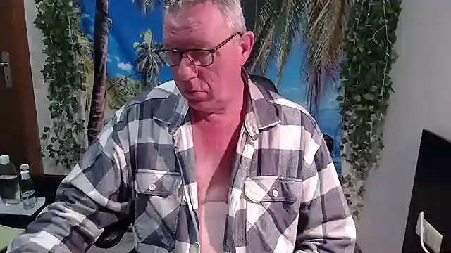 JamesBauer online show from December 2025 04:24:01 AM