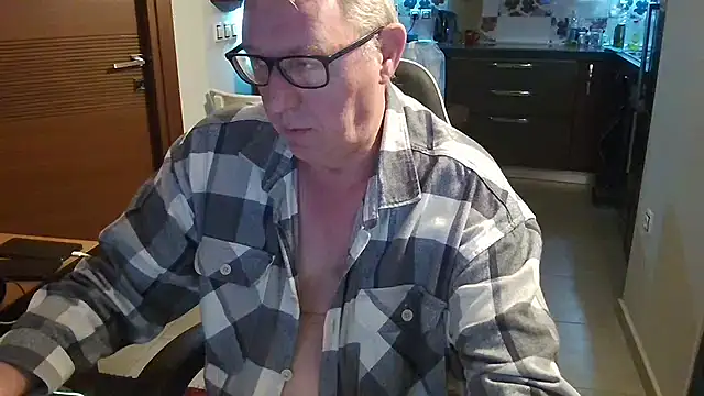 JamesBauer online show from February 2026 04:32:01 AM