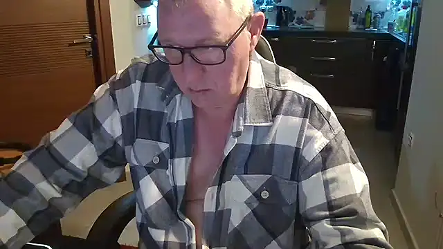 JamesBauer online show from February 2026 04:35:01 AM