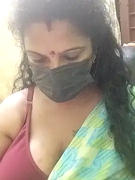 Snapshot of poojaa-rani chatting on April 2026 06:14:02 PM poojaa-rani online show from April 2026 06:14:02 PM