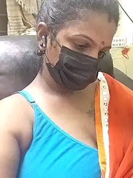 poojaa-rani online show from November 2025 05:40:01 PM