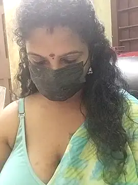 Snapshot of poojaa-rani chatting on March 2026 06:09:01 PM poojaa-rani online show from March 2026 06:09:01 PM