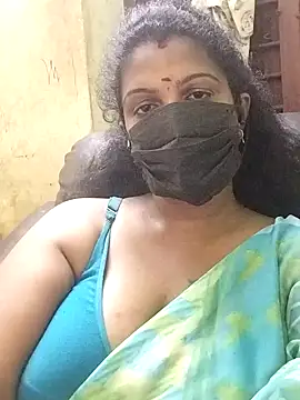 Snapshot of poojaa-rani chatting on April 2026 04:35:01 PM poojaa-rani online show from April 2026 04:35:01 PM