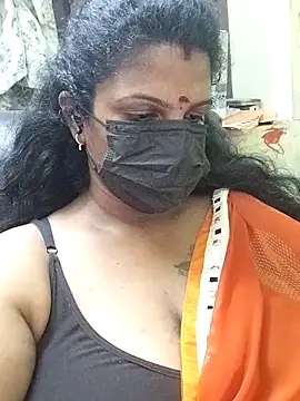 Snapshot of poojaa-rani chatting on April 2026 05:36:01 PM poojaa-rani online show from April 2026 05:36:01 PM