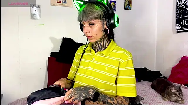 d3m0ny0 0 online show from March 2026 06:47:01 AM