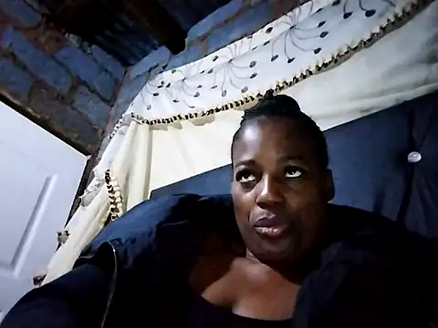 sexylira online show from April 2026 08:34:01 PM