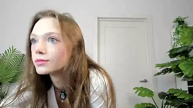 Snapshot of Sweet_Piece chatting on October 2025 01:04:02 AM Sweet Piece online show from October 2025 01:04:02 AM