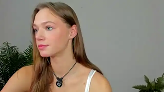 Snapshot of Sweet_Piece chatting on November 2025 11:53:02 AM Sweet Piece online show from November 2025 11:53:02 AM