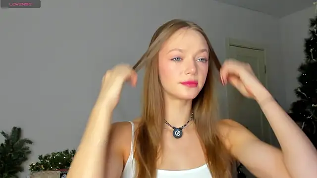 Snapshot of Sweet_Piece chatting on January 2026 09:53:01 PM Sweet Piece online show from January 2026 09:53:01 PM